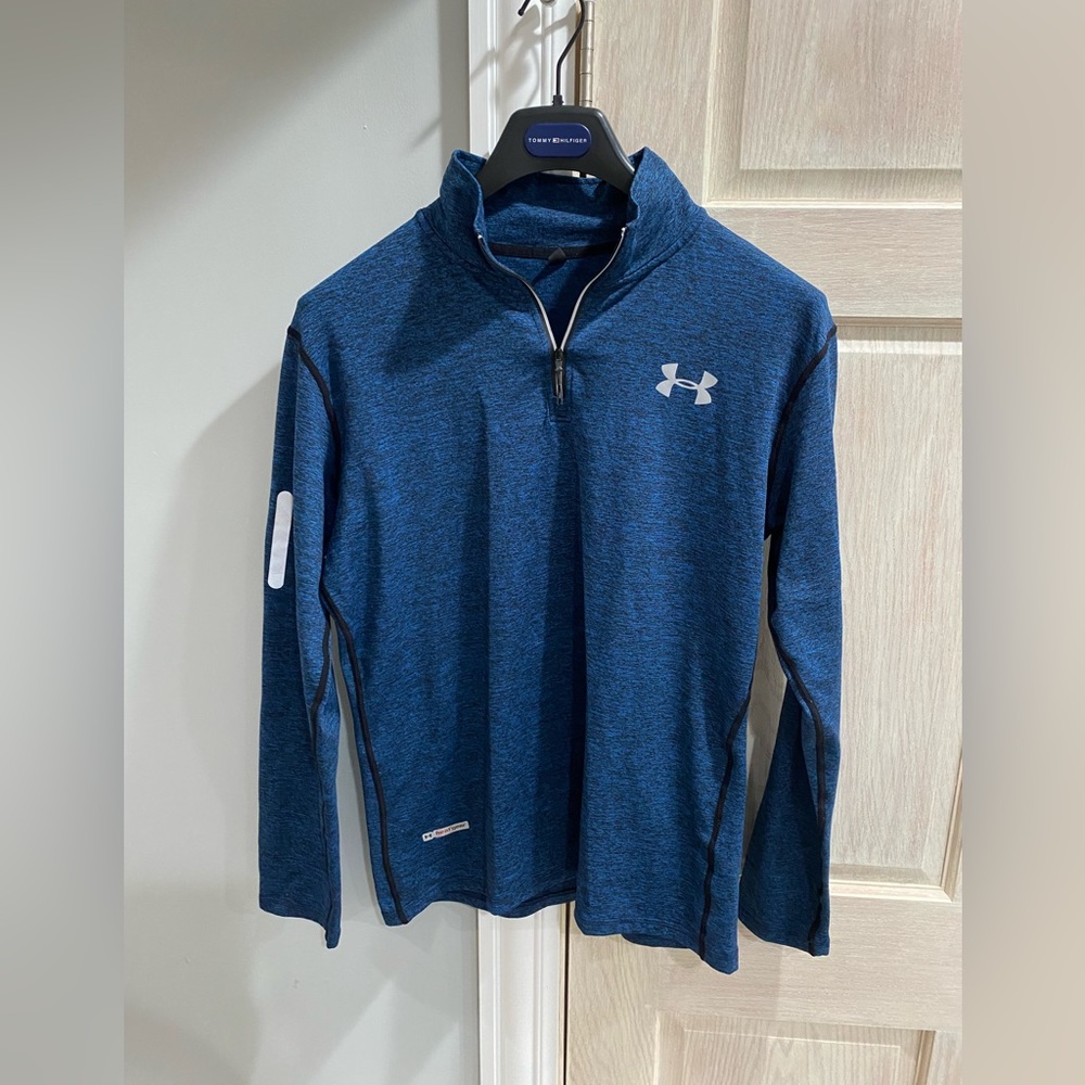 Under Armour sweatshirt